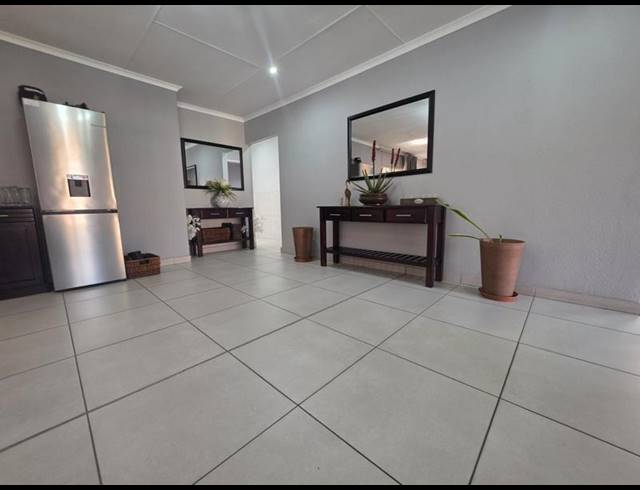 3 BEDROOM CLUSTER FOR SALE IN NEWMARKET